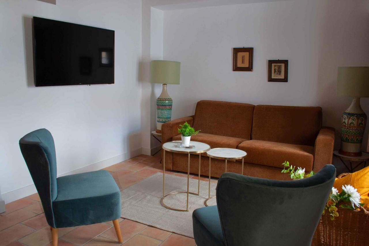 Apartamentos Tres Llaves Palacio De Vela De Los Cobos Úbeda Exterior foto