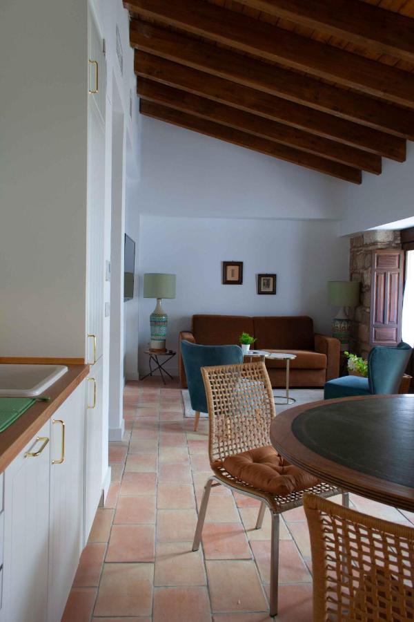 Apartamentos Tres Llaves Palacio De Vela De Los Cobos Úbeda Exterior foto