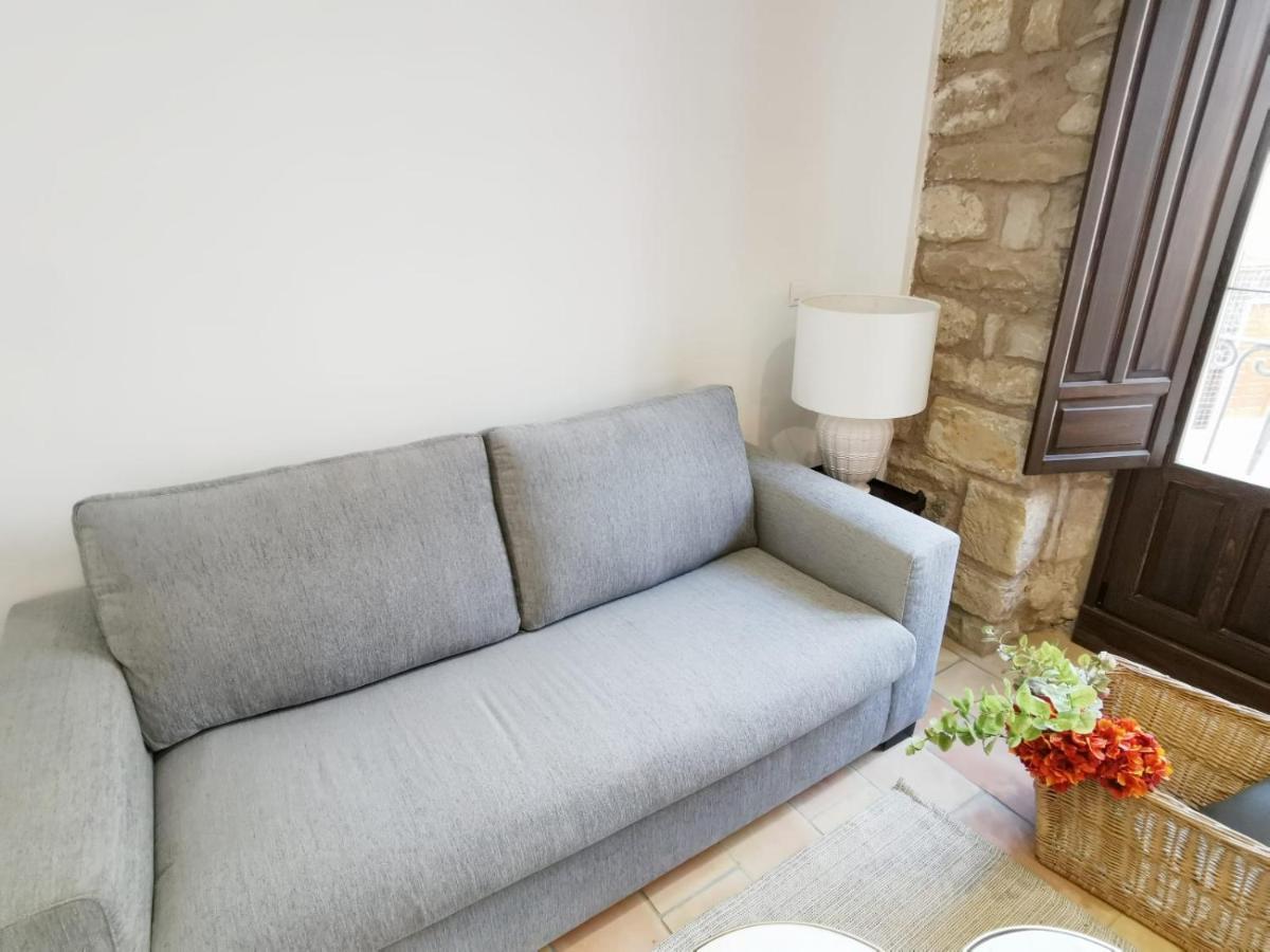 Apartamentos Tres Llaves Palacio De Vela De Los Cobos Úbeda Exterior foto