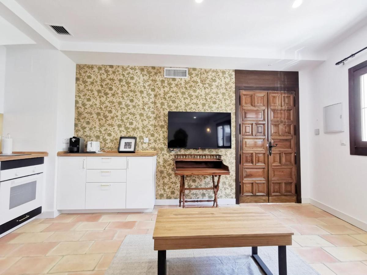 Apartamentos Tres Llaves Palacio De Vela De Los Cobos Úbeda Exterior foto