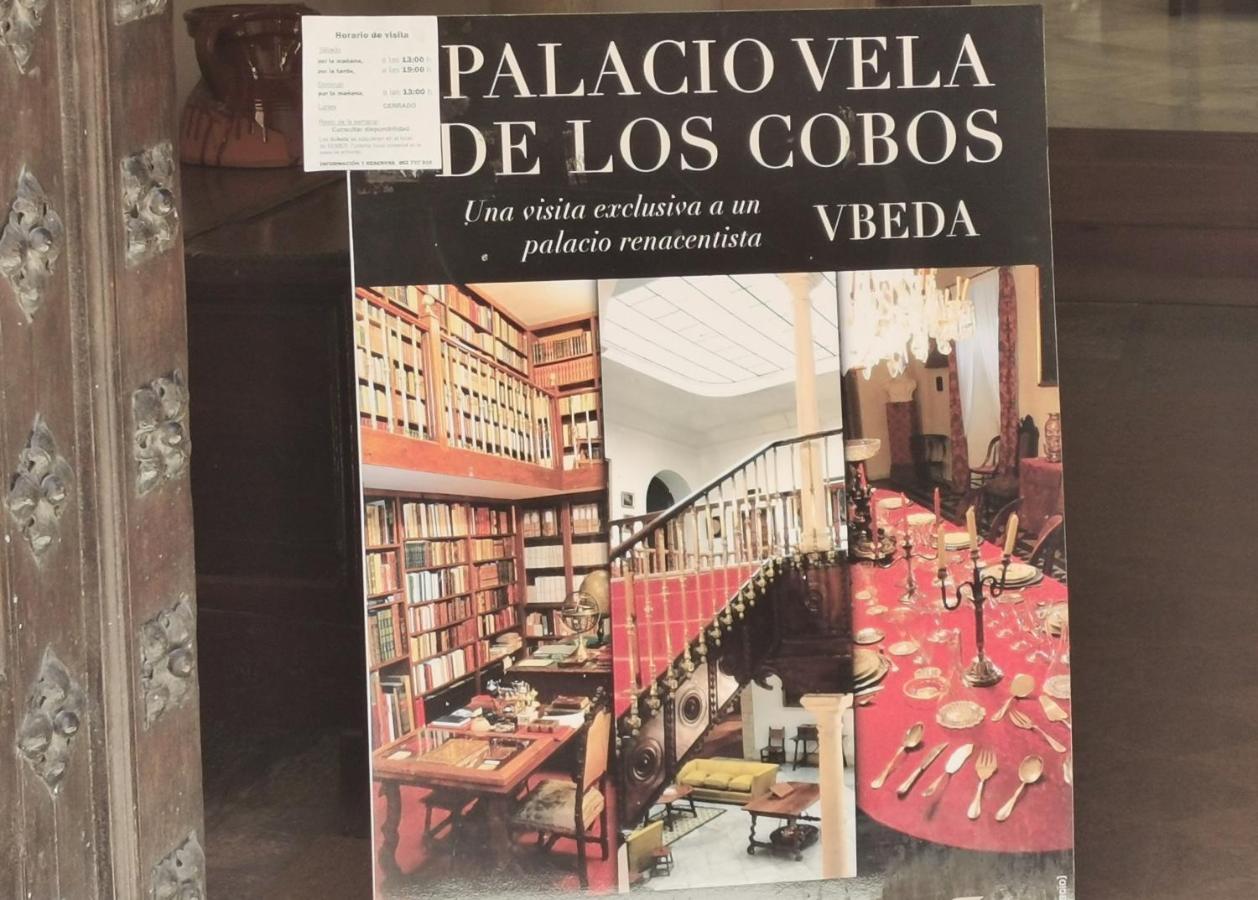 Apartamentos Tres Llaves Palacio De Vela De Los Cobos Úbeda Exterior foto