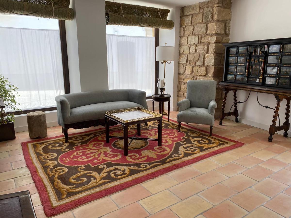 Apartamentos Tres Llaves Palacio De Vela De Los Cobos Úbeda Exterior foto